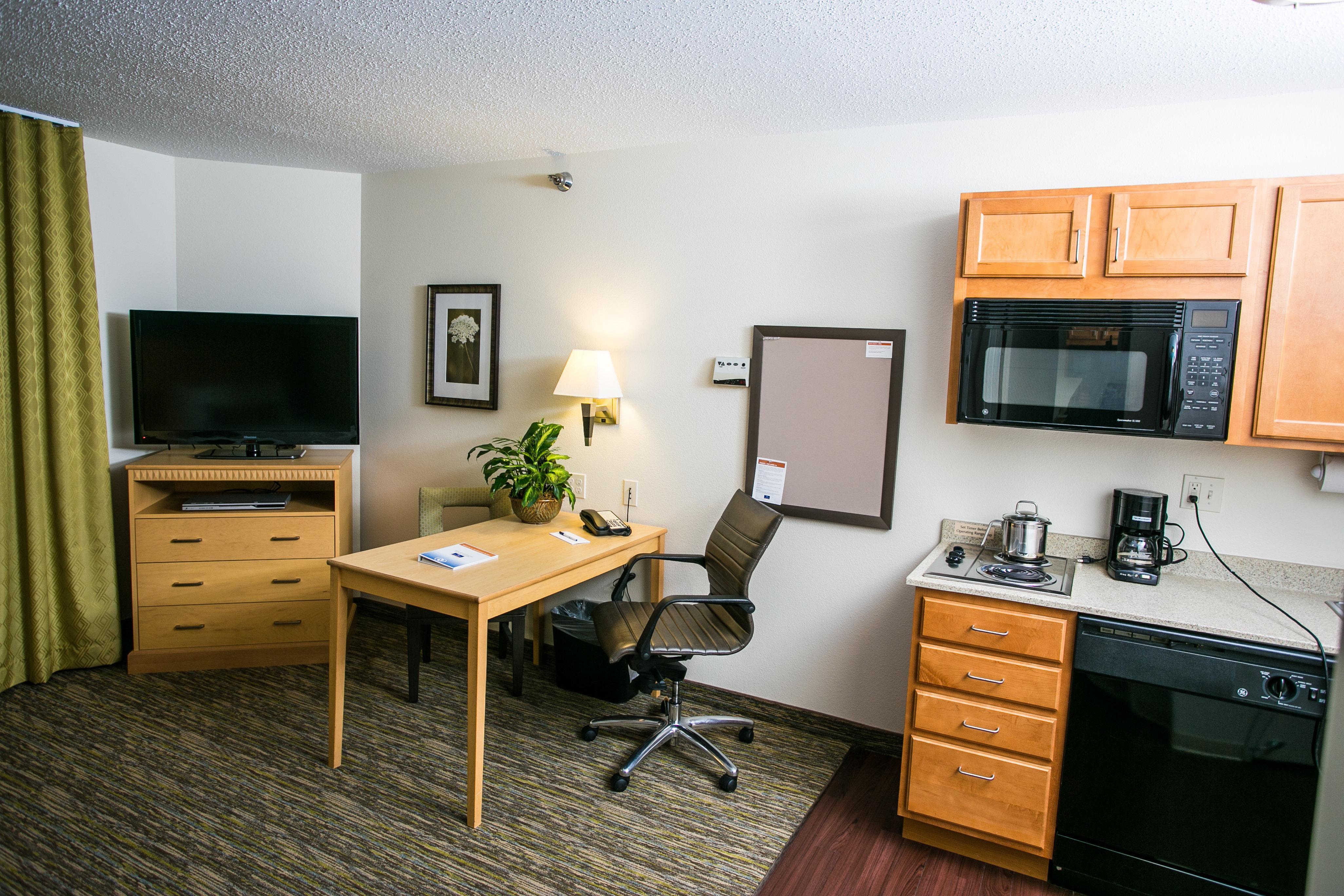 Candlewood Suites Fargo-North Dakota State University By Ihg Exterior photo
