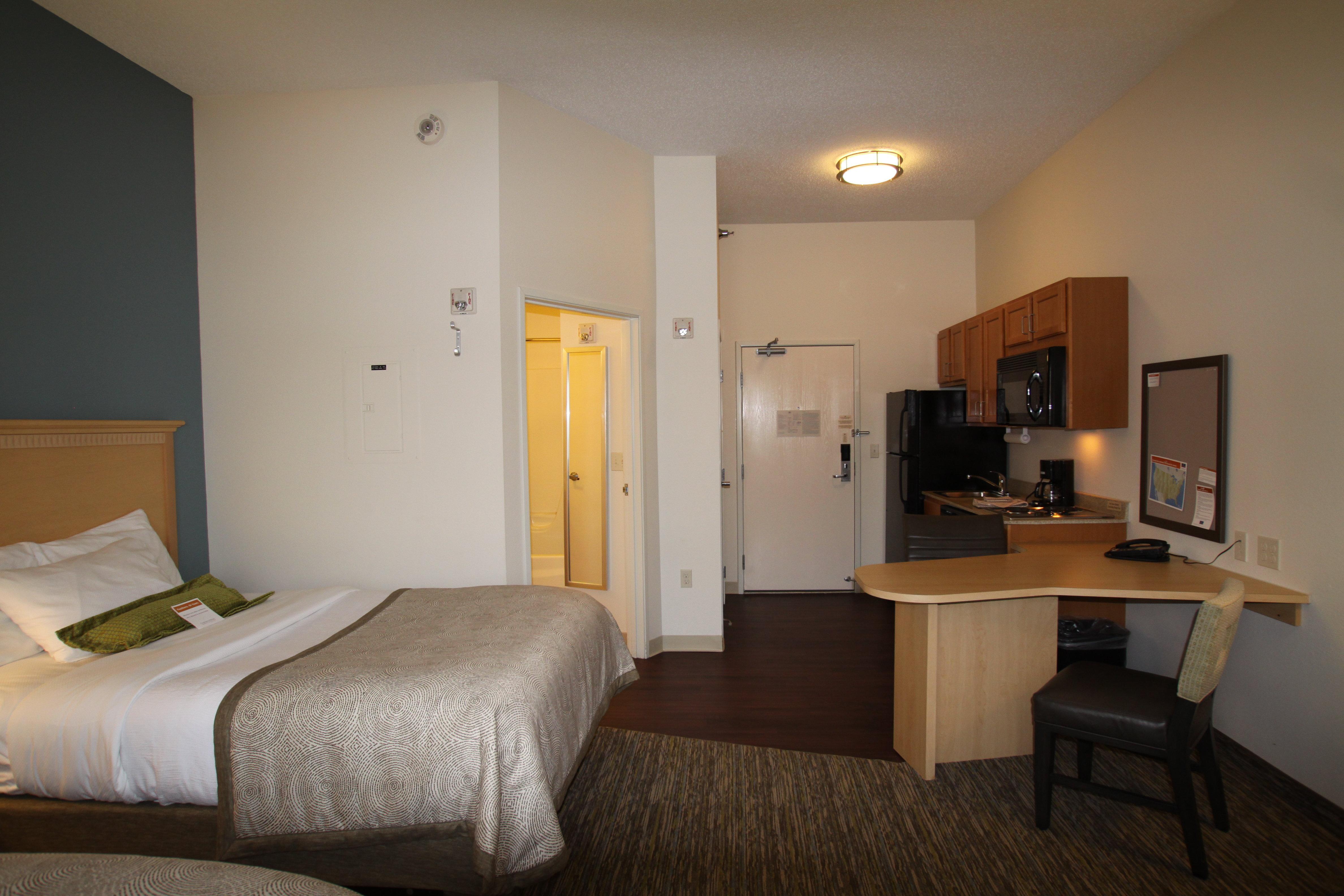 Candlewood Suites Fargo-North Dakota State University By Ihg Exterior photo